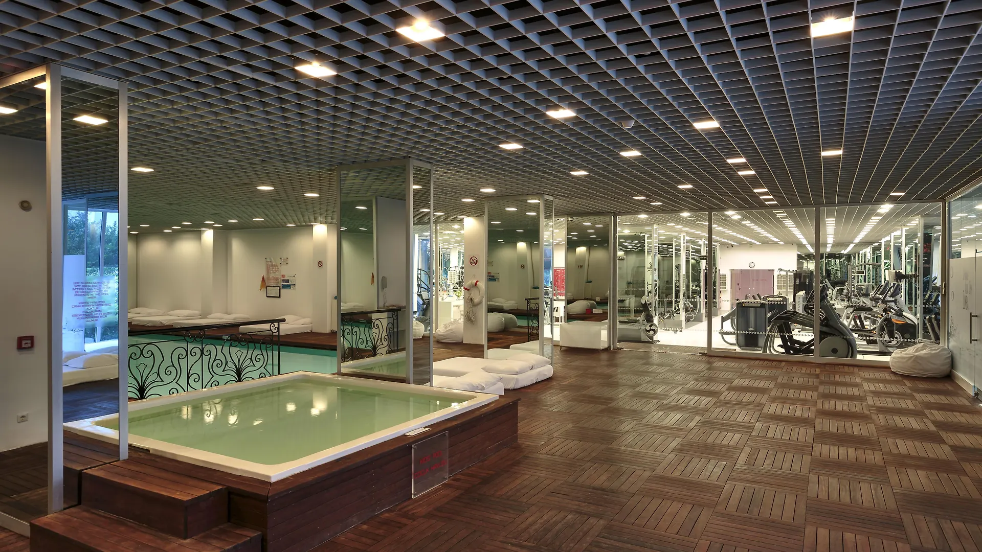 Su Hotel Antalia